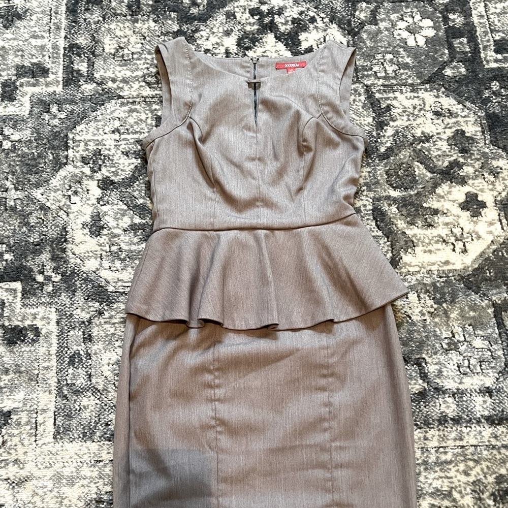 XOXO midi gray dress